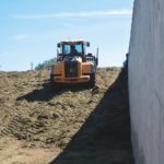 Hofeigenes Grundfutter: Gras und auch Mais werden für die Fütterung siliert.