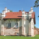 Verwaltungsgebäude mit schmucken Türmchen