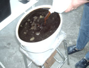 Em 1 und Wasser Superbokashi Herstellung