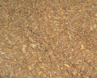 Selbst hergestelltes Futterbokashi aus: Leinsamen / Obsttrester / Hafer / Kornspreuer / Krüsch (Kleie) / verdünntes EMa zum Befeuchten